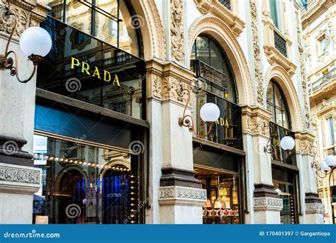 prada galleria mall